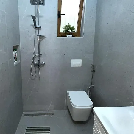 Berat Central Apartment Μπεράτ