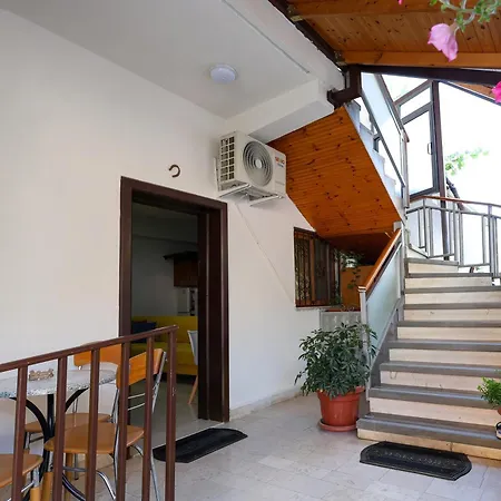 Berat Central Apartment Διαμέρισμα Μπεράτ